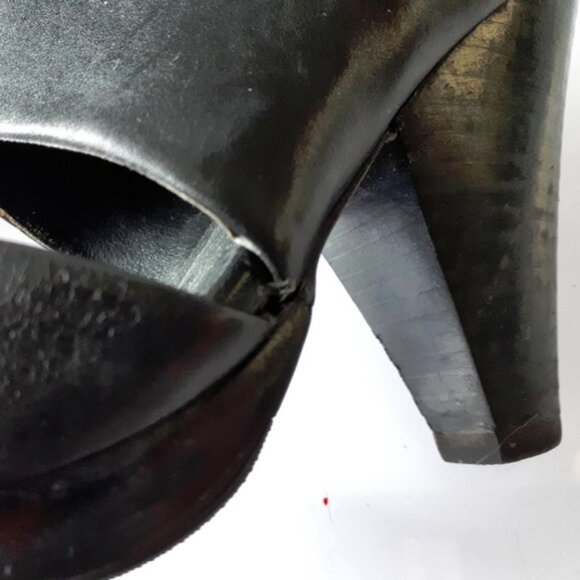 Aldo black faux leather bootie with cut out detail - Picture 6 of 8